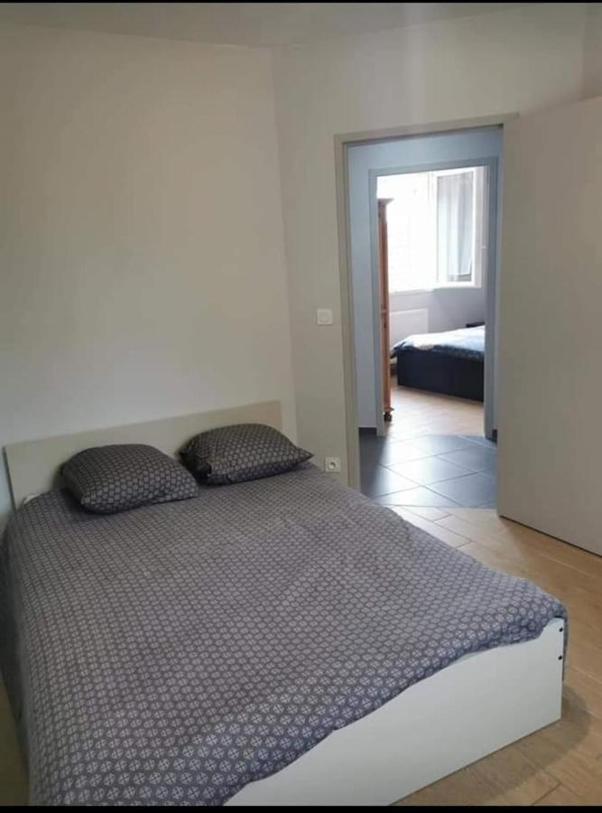 Le Pub Appartement Maurens  Buitenkant foto